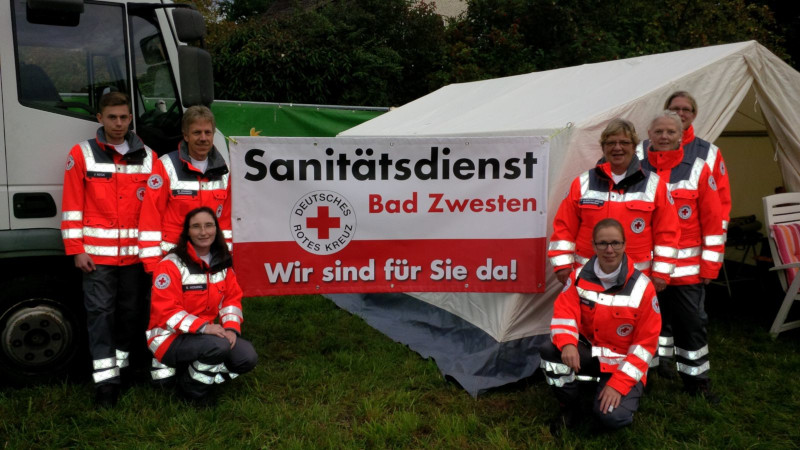 Gruppenfoto mit Mitgliedern der Bereitschaft.